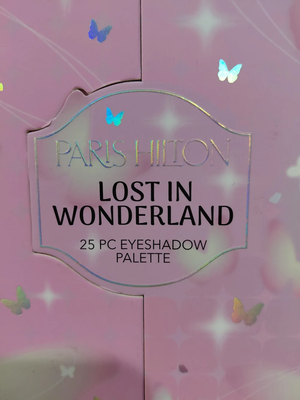 NWT Paris Hilton Lost in Wonderland 25-Piece Pink Eyeshadow Palette